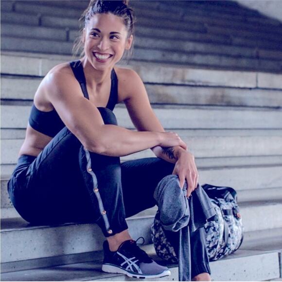 Lululemon Var-City Track Pants SIZE 4 Black Gold Athleisure Activewear Jogger - Picture 2 of 12